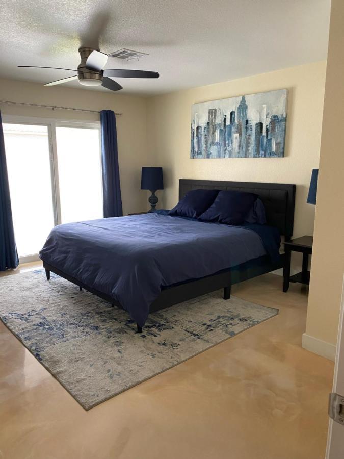 Newly Remodeled Family Friendly 3B/2B House Villa Henderson Exterior photo